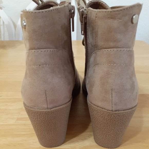 Style & Co. Noellee Lace-Up Wedge Booties Taupe Size 6.5 - Picture 3 of 4